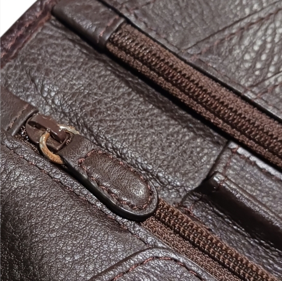 SOLD Brighton Toledo Folio Wallet - Picture 8 of 10